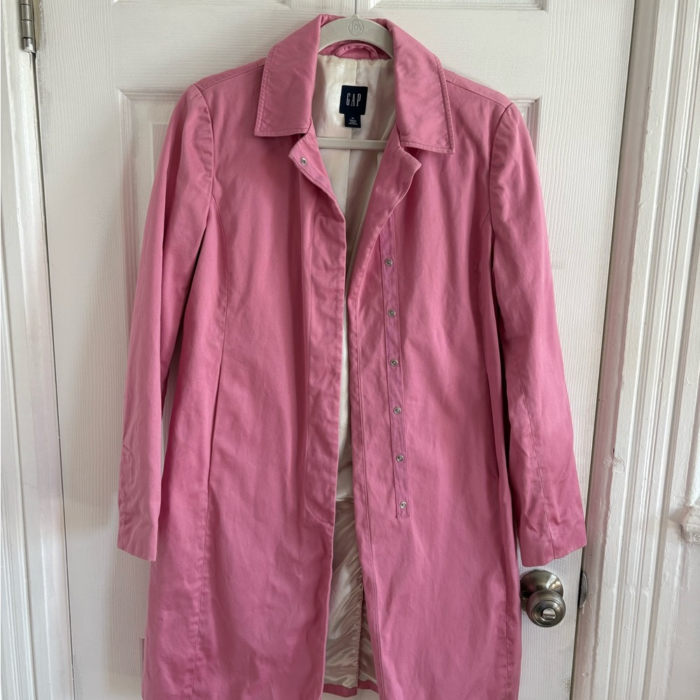 GAP Women's Trench Coat in Vibrant Pink